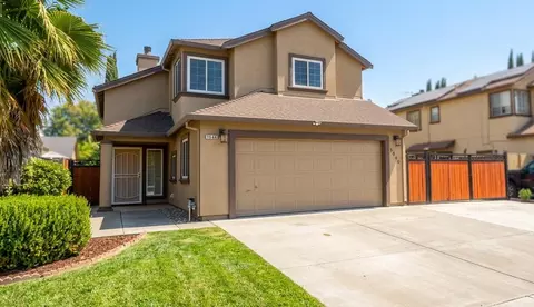 1546 Paradise Valley Dr, Woodland, CA 95776