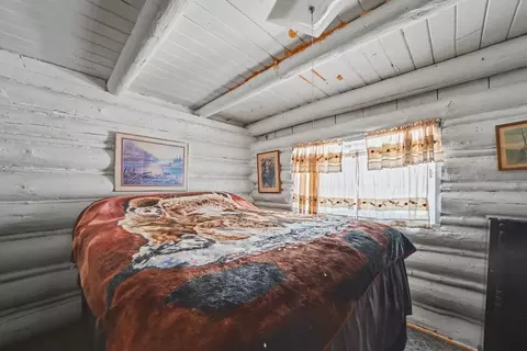 Bedroom - 15736 Armstrong Rd, Sheep Ranch, CA 95246 photo 1 of 15