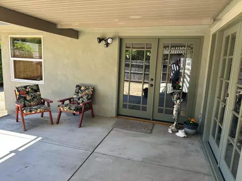 Exterior - 928 Hackberry Ave, Modesto, CA 95350 photo 4 of 5