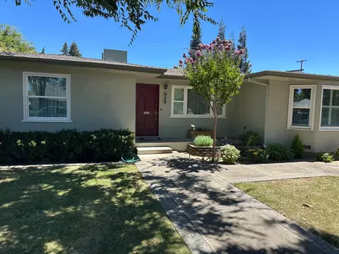Exterior - 928 Hackberry Ave, Modesto, CA 95350 photo 2 of 5