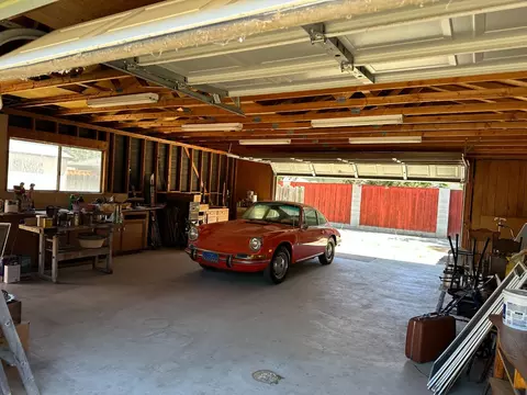 Exterior - 928 Hackberry Ave, Modesto, CA 95350 photo 5 of 5
