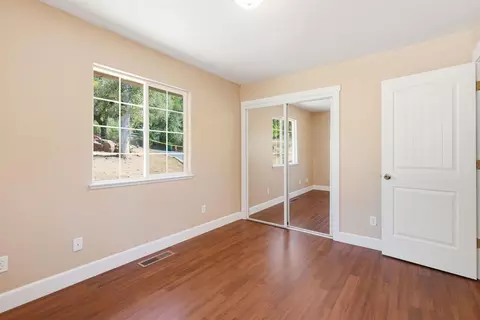 Bedroom - 3520 Mining Brook Rd, Placerville, CA 95667 photo 10 of 11