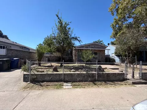 290 Santiago Ave, Sacramento, CA 95815