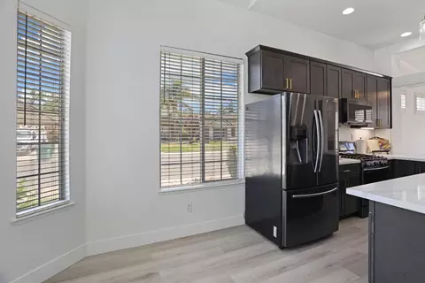 Kitchen - 2548 Knobcone Ln, Lodi, CA 95242 photo 8 of 9
