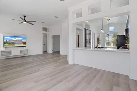Living - 2548 Knobcone Ln, Lodi, CA 95242 photo 6 of 6