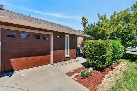 7700 Harvest Woods Dr, Sacramento, CA 95828