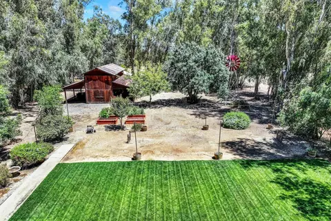 Exterior - 8357 County Road 91b, Zamora, CA 95698 photo 9 of 41