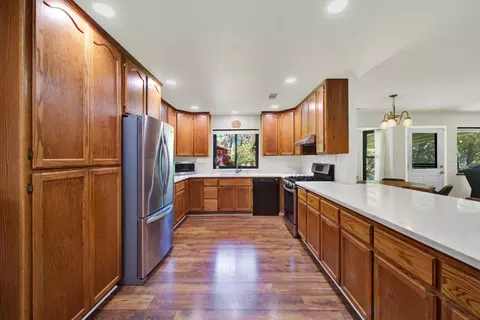 Kitchen - 8357 County Road 91b, Zamora, CA 95698 photo 5 of 9