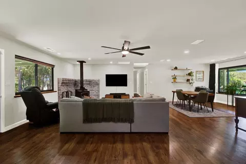 Living - 8357 County Road 91b, Zamora, CA 95698 photo 3 of 5