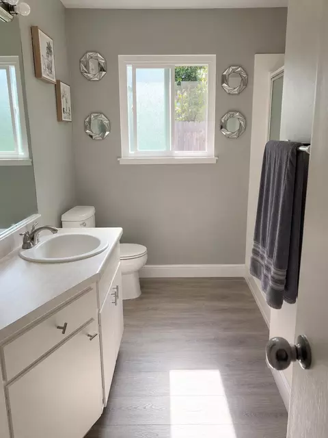 Bath - 1824 Ellison Dr, Modesto, CA 95355 photo 2 of 2