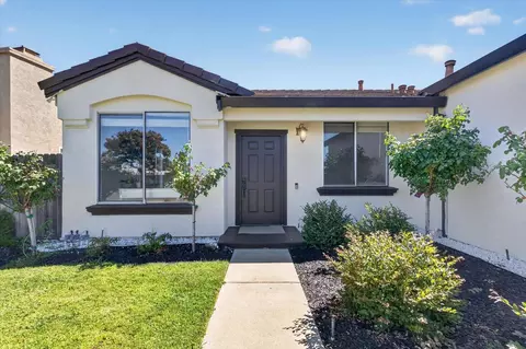 Exterior - 1316 Walnut Meadows Dr, Oakley, CA 94561 photo 2 of 5