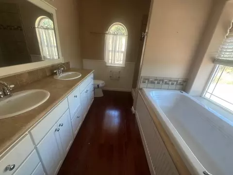 Bath - 5331 Gold Dust Dr, Placerville, CA 95667 photo 3 of 4