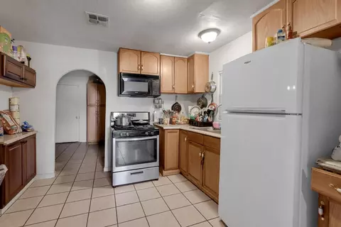 Kitchen - 1514 Eureka St, Modesto, CA 95358 photo 1 of 3