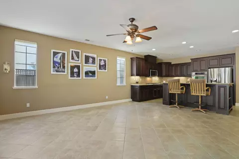 Living - 2614 Redbridge Rd, Tracy, CA 95377 photo 4 of 5