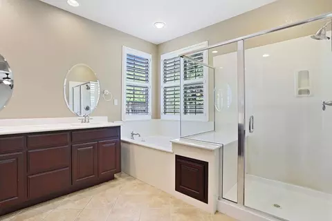 Bath - 2614 Redbridge Rd, Tracy, CA 95377 photo 3 of 5