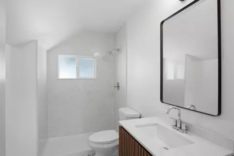 Bath - 3508 Sagewood Ct, Modesto, CA 95356 photo 5 of 5