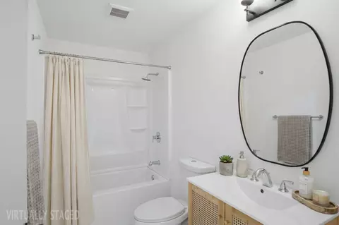 Bath - 3508 Sagewood Ct, Modesto, CA 95356 photo 3 of 5