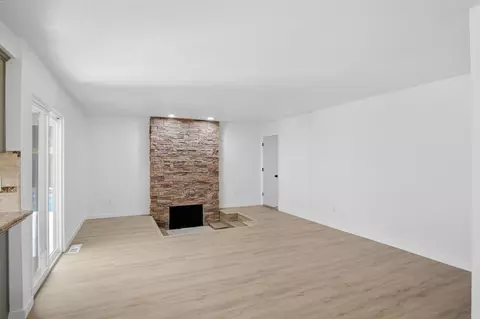 Living - 3508 Sagewood Ct, Modesto, CA 95356 photo 4 of 5