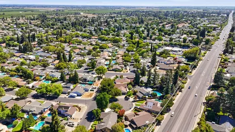View/Area - 3508 Sagewood Ct, Modesto, CA 95356 photo 2 of 3