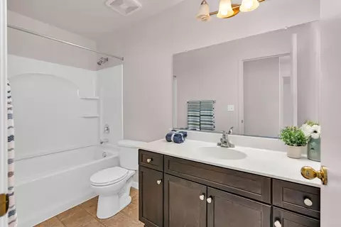 Bath - 2835 N Drake Ave, Merced, CA 95348 photo 1 of 2