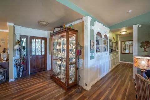 Entry Way - 24333 E Highway 26, Linden, CA 95236 photo 2 of 5