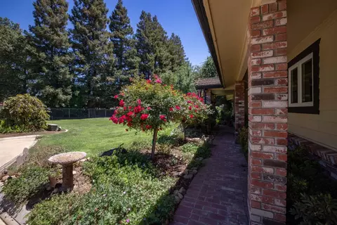 Exterior - 24333 E Highway 26, Linden, CA 95236 photo 11 of 38