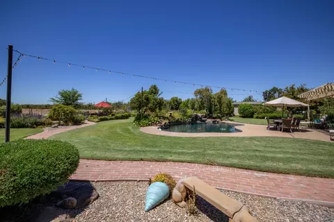 Exterior - 24333 E Highway 26, Linden, CA 95236 photo 32 of 38