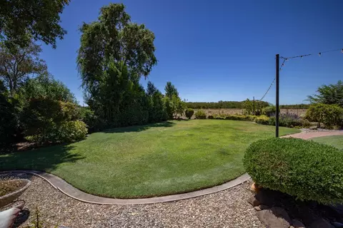Exterior - 24333 E Highway 26, Linden, CA 95236 photo 31 of 38