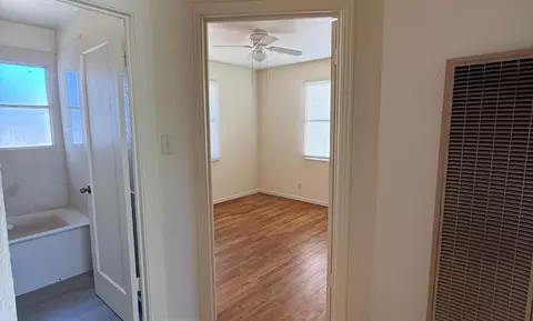 Bedroom - 1820 Idalou Ave, Modesto, CA 95350 photo 1 of 4