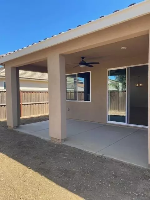Exterior - 605 Mansfield Dr, Patterson, CA 95363 photo 2 of 3