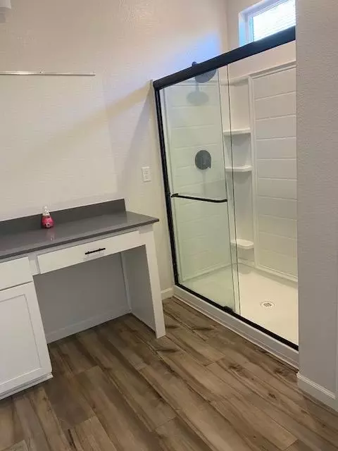 Bath - 605 Mansfield Dr, Patterson, CA 95363 photo 2 of 2