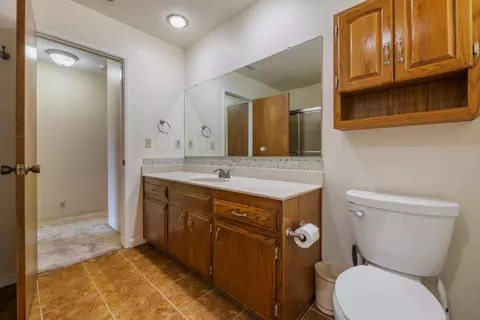 Bath - 14901 Pueblo Dr, Manteca, CA 95336 photo 1 of 3