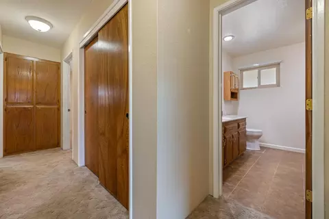 Entry Way - 14901 Pueblo Dr, Manteca, CA 95336 photo 5 of 6