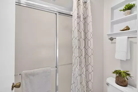 Bath - 8358 Foxfire Dr, Orangevale, CA 95662 photo 3 of 3