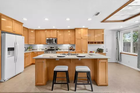 Kitchen - 8358 Foxfire Dr, Orangevale, CA 95662 photo 2 of 10