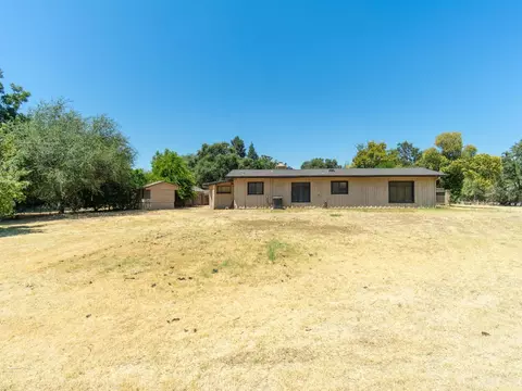 Exterior - 5212 Cypress Ave, Carmichael, CA 95608 photo 9 of 20