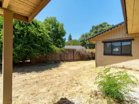 Exterior - 5212 Cypress Ave, Carmichael, CA 95608 photo 16 of 20