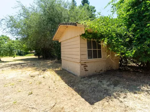 Exterior - 5212 Cypress Ave, Carmichael, CA 95608 photo 4 of 20