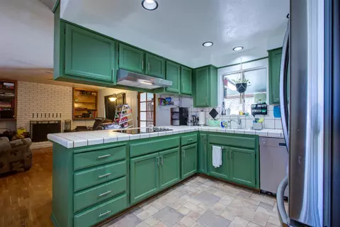 Kitchen - 8322 Winfield Dr, Hilmar, CA 95324 photo 2 of 2