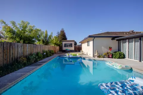 Exterior - 8322 Winfield Dr, Hilmar, CA 95324 photo 3 of 8