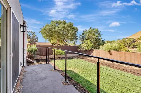 Exterior - 38075 Stenhammer Dr, Fremont, CA 94536 photo 3 of 7