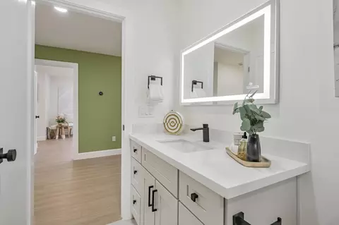 Bath - 38075 Stenhammer Dr, Fremont, CA 94536 photo 4 of 5