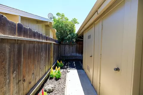Exterior - 617 W Granger Ave #37, Modesto, CA 95350 photo 3 of 7