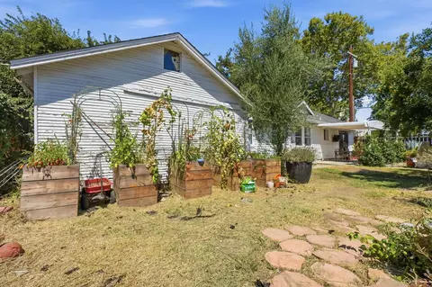 Exterior - 326 W 9th St, Tracy, CA 95376 photo 13 of 16