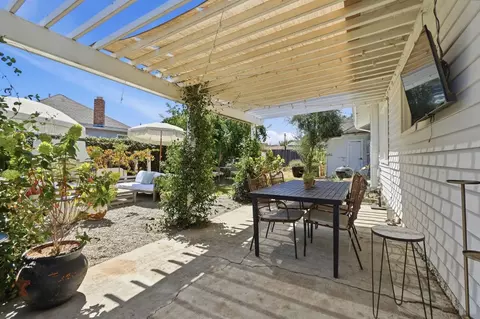 Exterior - 326 W 9th St, Tracy, CA 95376 photo 8 of 16