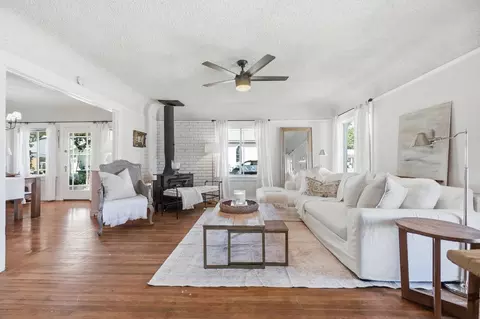Living - 326 W 9th St, Tracy, CA 95376 photo 1 of 2