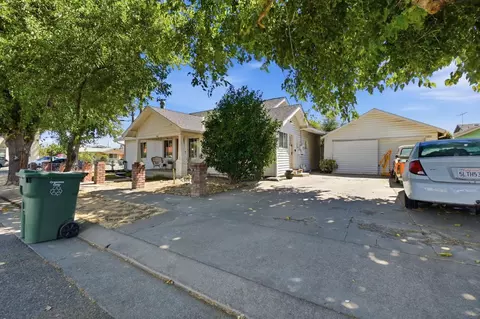Exterior - 326 W 9th St, Tracy, CA 95376 photo 6 of 16