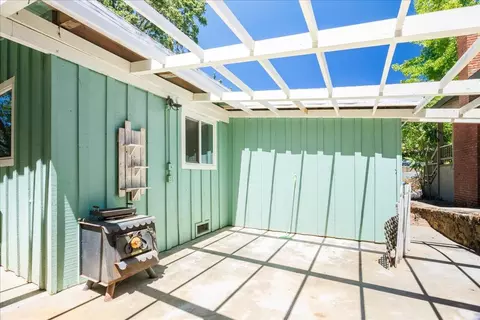 Exterior - 936 Spring St, Placerville, CA 95667 photo 6 of 10