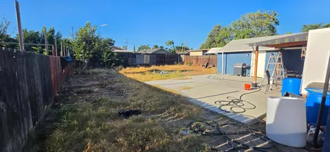 Exterior - 2017 Donald St, Modesto, CA 95351 photo 3 of 5