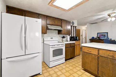 Kitchen - 1820 Heather Hill Rd, Placerville, CA 95667 photo 3 of 4